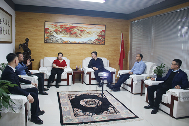 鸡东县政府领导视察乐鱼（中国）官方