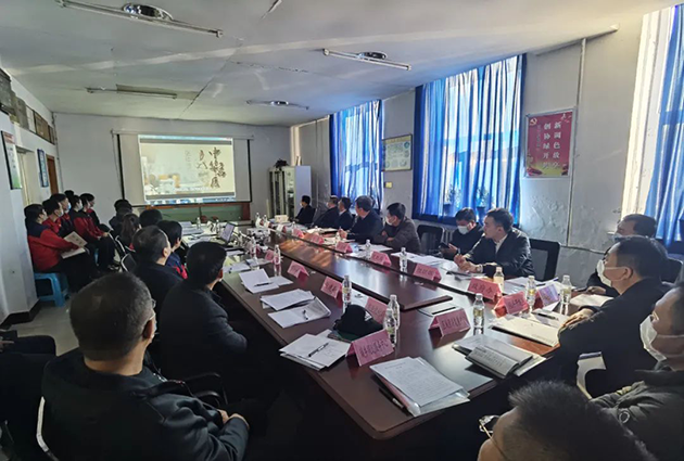 孙东深入乐鱼（中国）官方制药有限责任公司主持召开现场